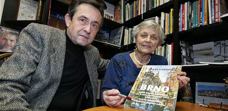 Historika Milena Flodrová a kreslí Stanislav Sedláek