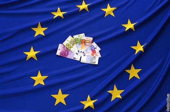 Peníze z Evropské unie se zasekly na ministerstvu financí. Kvli novému informanímu systému bylo vyplácení penz doasn zastaveno. Ilustraní foto