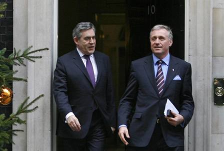 Mirek Topolánek s britským premiérem Gordonem Brownem v 10 Downing Street (18. prosinec 2008)