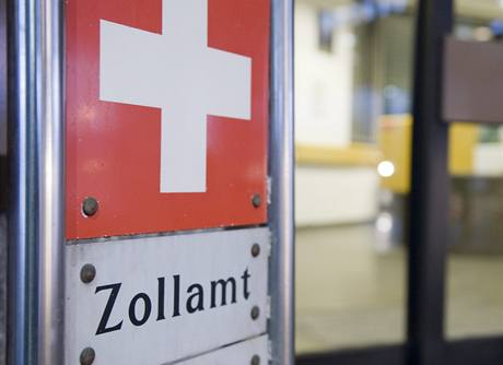 eským turistm se po vstupu výcarska do Schengenu usnadní cestování do Alp. Ilustraní foto