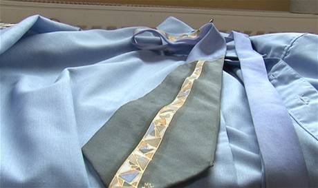 Malovaná hedvábná kravata