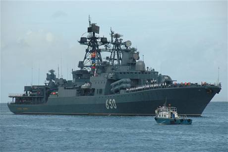 Ruskou flotilu vede ruský torpédoborec a stíha ponorek Admiral abannko.