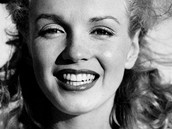 Andre de Dienes - Marilyn Monroe na plái (Long Island, New York, 1949)
