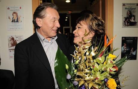 Jiina Bohdalov s Karlem Gottem 