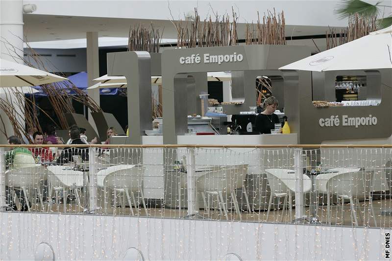 Café Emporio: když design zcela převálcuje kávu - iDNES.cz