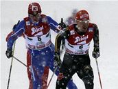 Pavel Churavý (vpravo) a Björn Kircheisen bhem závodu Svtového poháru sdruená v Ramsau