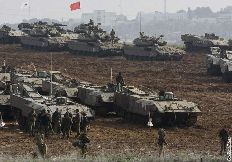 Izraeltí vojáci poblí hranice s pásmem Gazy (30. prosinec 2008)