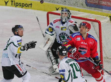 eské Budjovice - Mladá Boleslav, závar ped brankou host.