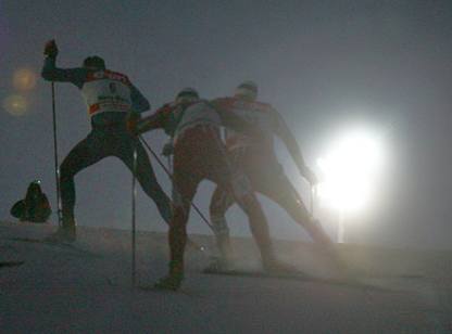 Momentka ze sprinterského závodu Tour de Ski v Novém Mst na Morav.