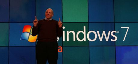 Steve Ballmer uvádí betaverzi Windows 7
