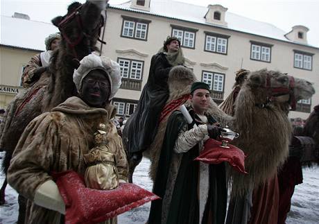 Centrem Prahy proel tkrlov prvod s velbloudy (5. ledna 2008)