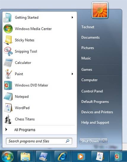 Hlavní panel patří k nejvýraznějším novinkám nové verze systému Windows, nabídka Start naopak oproti Windows Vista doznala spíše kosmetických změn.