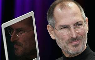 éf firmy Steve Jobs se potýká se zdravotními problémy od roku 2003, kdy mu lékai nali nádor slinivky biní.