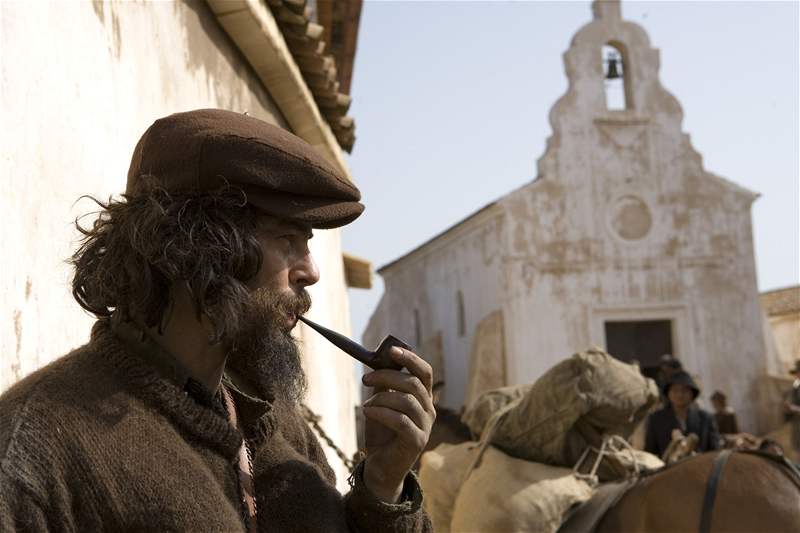 Benicio del Toro si nejen zahrál titulní roli, ale je i jedním z producent film o Che Guevarovi.