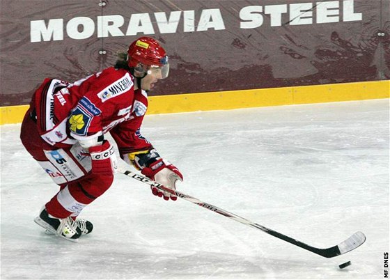 Útoník David Moravec se v eské extralize ukázal naposledy v dresu Tince. Pak hrál jet na Slovensku a v niích eských soutích.