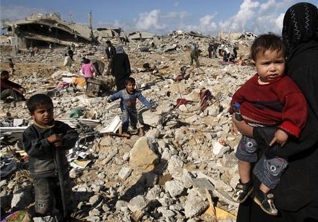 BBC a Sky nechtjí, aby byla sbírka na pomoc zniené Gaze vnímána jako politický postoj.