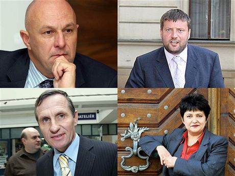 Odcházející ministi: Tomá Julínek, Ale ebíek, Jií unek a Damila Stehlíková