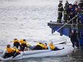 Záchrana pasaér letadla US Airways po nouzovém pistání do eky Hudson v New...
