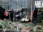 estná strá student u sochy sv. Václava v den Palachova pohbu (25. ledna 1969)