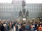 Manifestace u sochy sv. Václava v den Palachova pohbu (25. ledna 1969)