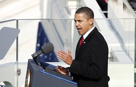 Prezident Barack Obama pronáí svj inauguraní projev