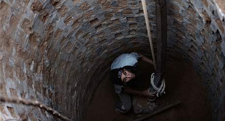 Palestinci se okamit pustili do obnovy tunel mezi pásmem Gazy a Egyptem.