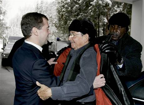Dmitrij Medvedv a Raúl Castro (29. ledna 2009)