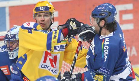 Hokejisty Zlína a Vítkovic eká vzájemný souboj v Tipsport Cupu.
