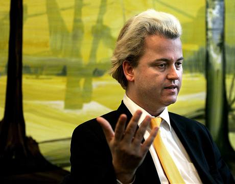 Kontroverzní poslanec Geert Wilders pjde za své protiislámské výroky ped soud.