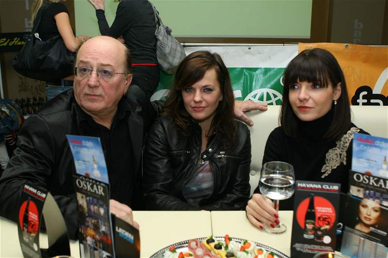 Petr Janda s dcerou Martou a manelkou Alicí 