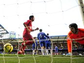 Branká Chelsea Petr ech dostal práv branku od Ipswiche.