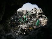 Prohamasovské shromádní Palestinc ped domem zabitého vdce radikálního hnutí Nizára Rajána. (20. leden 2009)