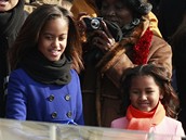 Malia a Sasha, dti Baracka Obamy, na prezidentské inauguraci svého otce