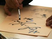 Vietnamský kaligrafik píe pání do nového roku