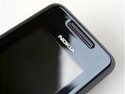 Recenze Nokia 7100 detail