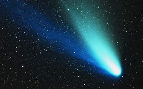 Hartleyova kometa nebude podle veho tak efektní jako Hale-Boppova (na snímku)