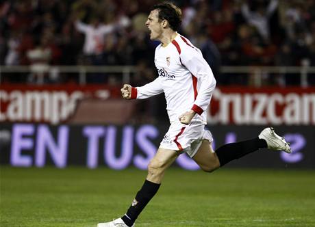 Sebastien Squillaci gólem v devadesáté minut vyadil Valencii ze panlského poháru. Postoupila FC Sevilla.