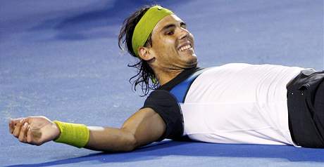 VÍTZ. Rafael Nadal ve finále porazil favorizovaného Federera.