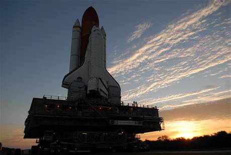 NASA zbývá jet devt let raketoplán, ne bude ISS dokonena.