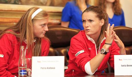 Fed Cup: Petra Kvitová, Iveta Beneová pi losování