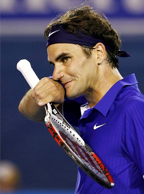 vcarsk tenista Roger Federer v prbhu rozhodujcho ptho setu ve finle Australian Open
