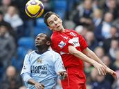 Manchester City - Middlesbrough: Wright-Phillips (vlevo) a Downing