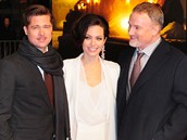 Z berlínské premiéry filmu Podivuhodný pípad Benjamina Buttona - Brad Pitt, Angelina Jolie a reisér David Fincher