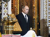 Premiér Vladimír Putin na slavnostním uvedení patriarchy Kirilla do ela ruské pravoslavné církve