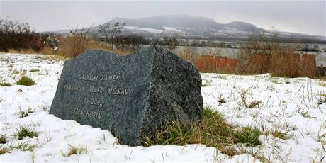 Základní kámen Památníku Velké Moravy ve Strachotín