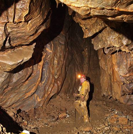Nejnovjí objevy ve Sloupském koridoru Amaterské jeskyn v Moravském krasu