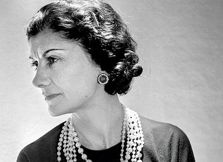 Coco Chanel - dáma, která zmnila styl oblékání.