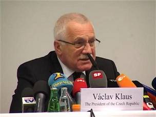 Souasná tendence v integraci Evropy nepináí ádné dobré perspektivy, je poteba ji zastavit, ekl Václav Klaus v Bochumi.