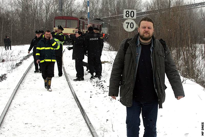 Sráka vlak u Paskova - reportér MF DNES Darek talmach (16. února 2009)