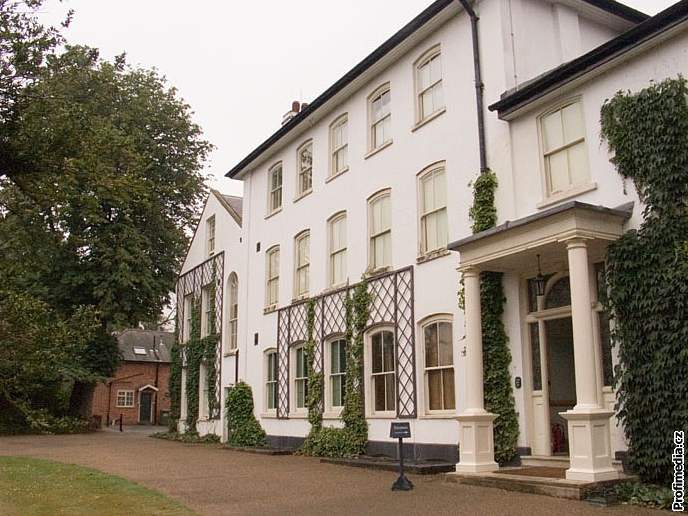 Sídlo Charlese Darwina v anglickém Kentu je obklopené velkou zahradou